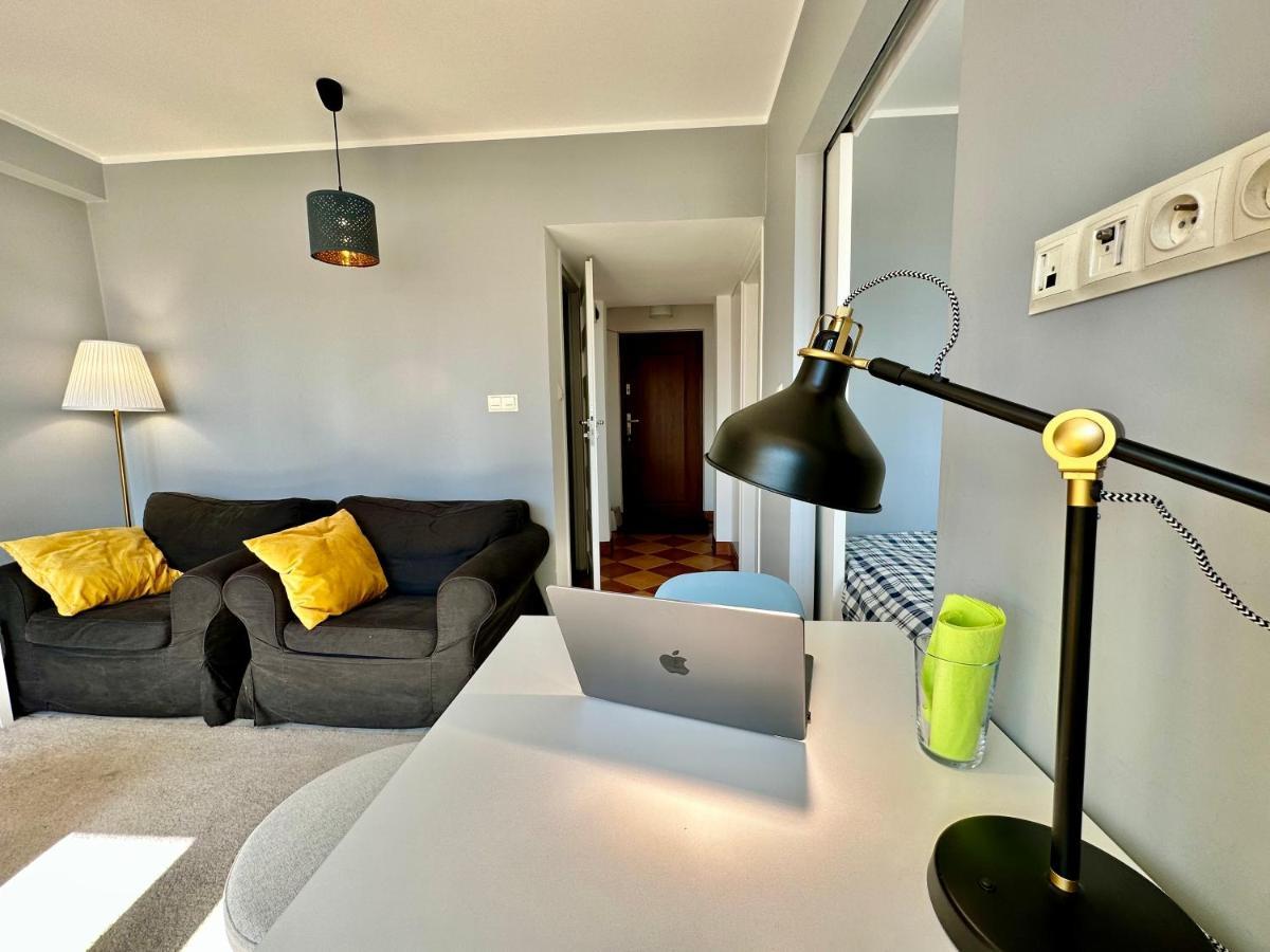 Gold 2 King Size Bed, Metro X2 Free Wifi, 50'Tv Netflix, Hbo, Appletv+ Apartment Warsaw Luaran gambar