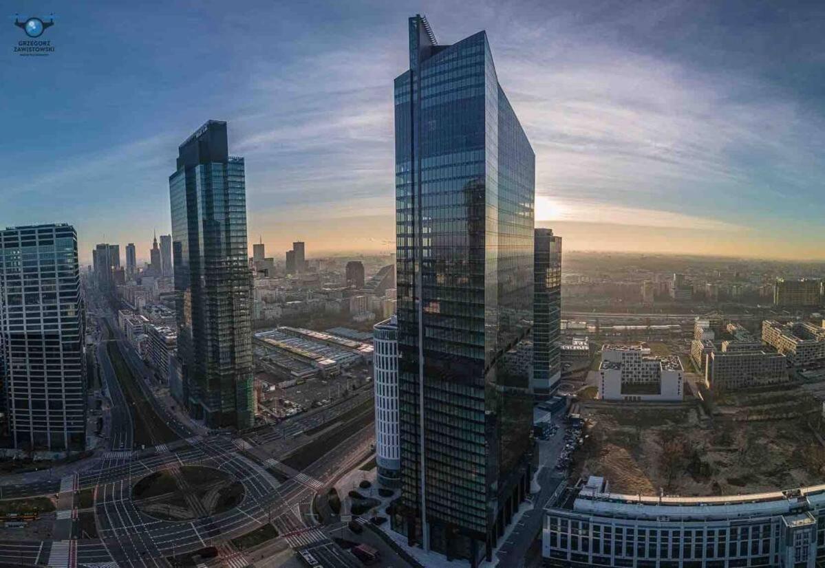 Gold 2 King Size Bed, Metro X2 Free Wifi, 50'Tv Netflix, Hbo, Appletv+ Apartment Warsaw Luaran gambar